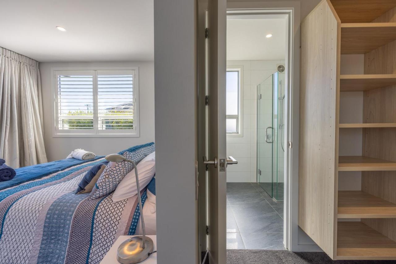 Prime Location On Warren St - 3 Bedroom Town House ワナカ エクステリア 写真